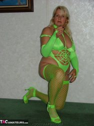 Christine-My-Sexy-Legs Christine-My-Sexy-Legs