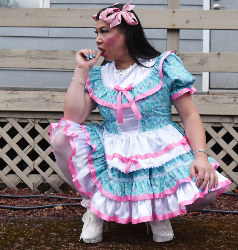 Krissy4U Transvestite Sissy